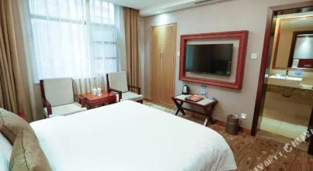 Tianyuan Hotel, Rezerwuj Hotel Hotele w Kunming z parkingiem, Parking