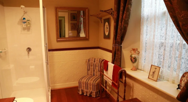Семейный люкс с 3 комнатами Blakes Manor Self Contained Heritage Accommodation