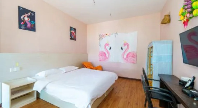 Люкс Stylish Jing Ethnic Homestay (Golden Beach on Wanwei Island)
