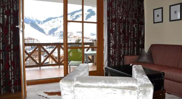 Полулюкс Hotel Alpine Palace