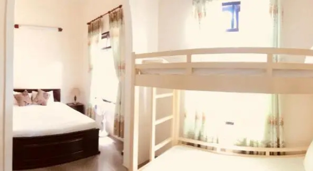 Трёхместный номер Standard Nam Long Hotel