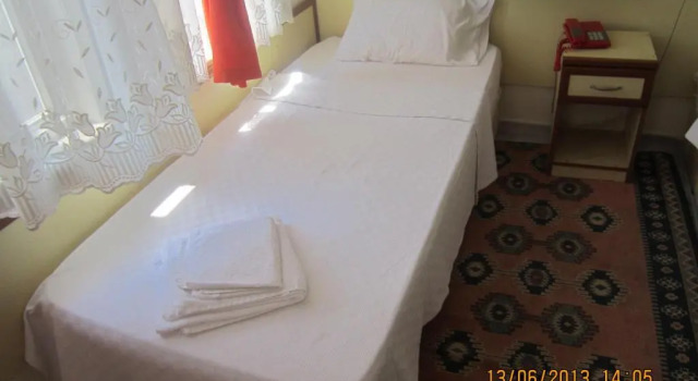 Двухместный номер Standard Red Rose Hotel