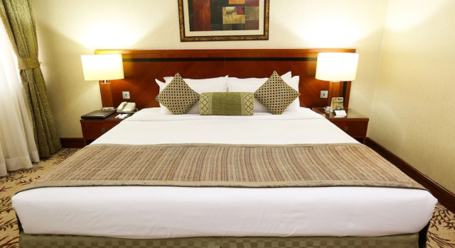 Двухместный номер Standard Ramee Royal Hotel