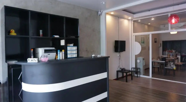 Sleep Lizm Hostel - Adults Only