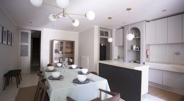 Двухместный номер Deluxe с балконом и с видом на сад Gallery Townhouse & Home