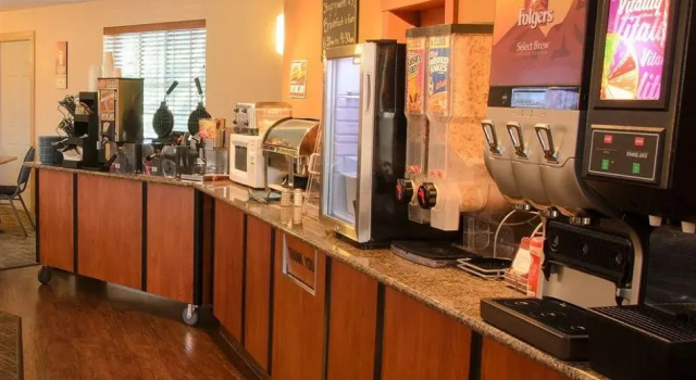 Super 8 Munising Wetmore Area, 预订 酒店 Wetmore 密歇根州