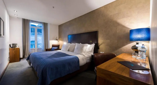 Двухместный номер Deluxe Lisboa Carmo Hotel