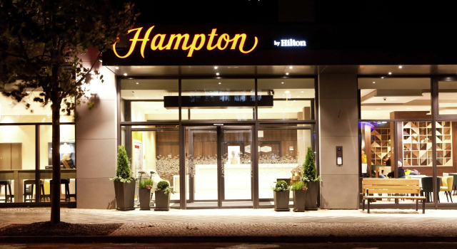 Hampton by Hilton Berlin City East Side Gallery
