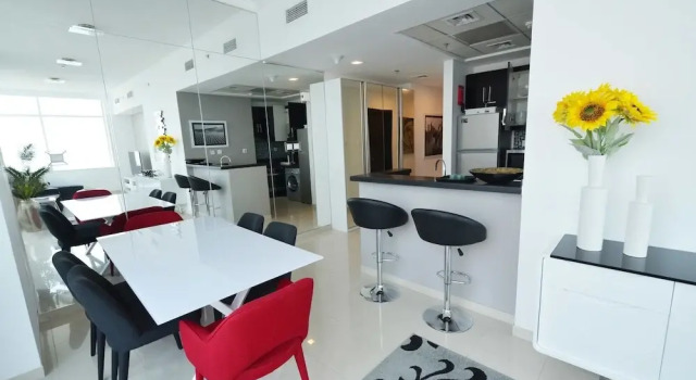 Key One Holiday Homes-Botanica Tower, Забронировать Отель Дубай-Марина , рядом с Международный яхт-клуб Дубая