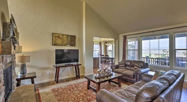 Deluxe Granby Ranch Hillside Home: Private Hot Tub