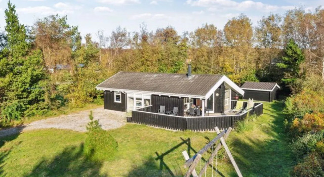 "Alvy" - 200m from the sea in Djursland and Mols, Rezervasyon Otel Vestjylland otoparklı oteller, Otopark
