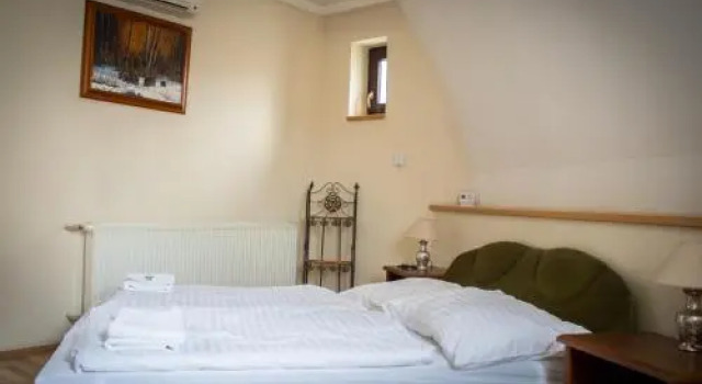 Hubert Varga, Rezervați Hotel Komarno Nitriansky kraj