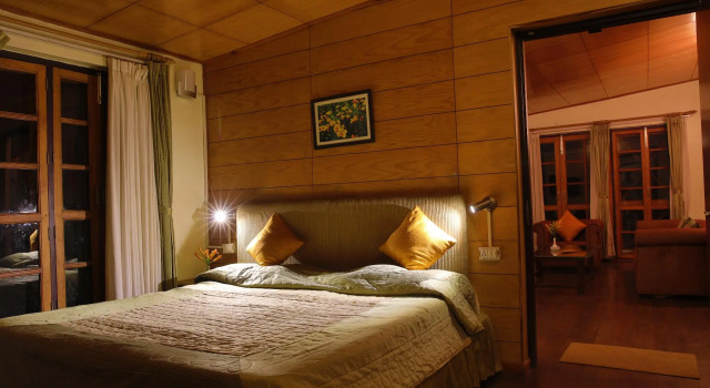 Семейный люкс с 2 комнатами The Lake Resort
