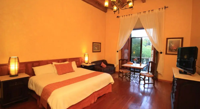 Двухместный номер Standard с балконом Hotel Ciudad Real Centro Historico