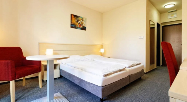 Hotel Lysice, Prenota Hotel Hotel a Moravia meridionale con parcheggio, Parcheggio