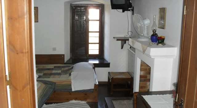 Traditional Guest Home Dimou, Book Guesthouse Hotels in Thessalia with Parking, Parking