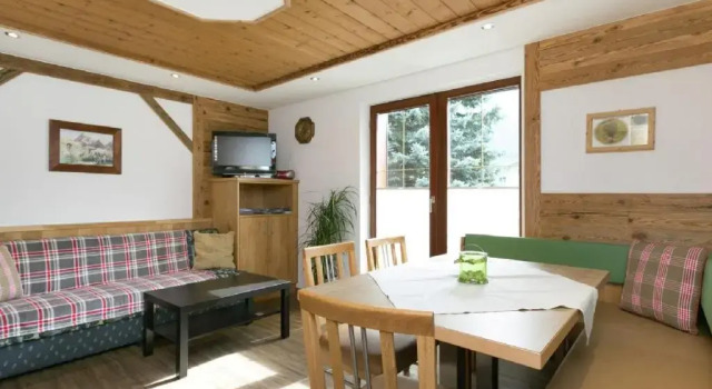 Haus Helene Prantl, Prenota Hotel Hotel a Tirolo con parcheggio, Parcheggio