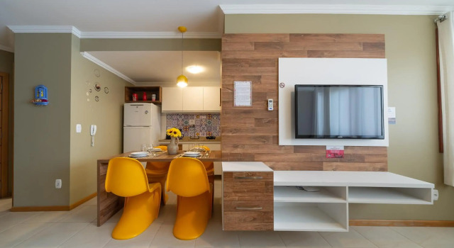 GRAMADO SOLAR REAL - 2 apts de 2 quartos no mesmo prédio, cada um comporta até 7 pessoas - IDEAL PARA GRUPOS - central - IDEAL PARA ANDAR A PÉ - nesta plataforma desde janeiro de 2015, oferecemos CREDIBILIDADE - seu PET é bem-vindo - GARAGEM COBERTA, Забронировать Отель Отели Планалту 5 звезд, 5*