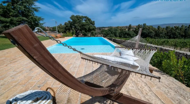 Wine Estates Shardana Luxury Cottage With Pool and Spa on Request, Забронировать Курортный отель Морес Южная Сардиния