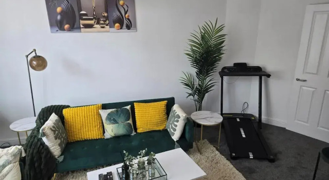 Glams Cozy City Apartment in Wolverhampton, Забронировать Апартаменты/квартира Апартаменты Вулвергемптона, рядом с Wolverhampton City Council, Апартаменты/квартира