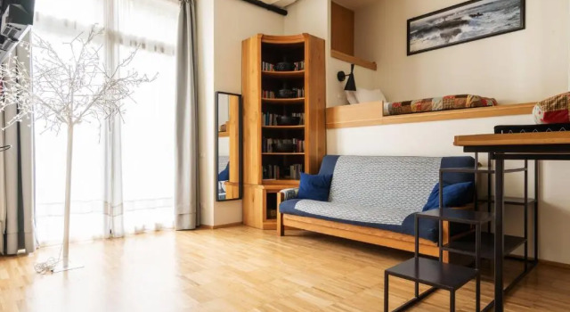 LA CASA COLORATA - Flats in Milan - Bocconi, Book Hotel Porta Romana Milan