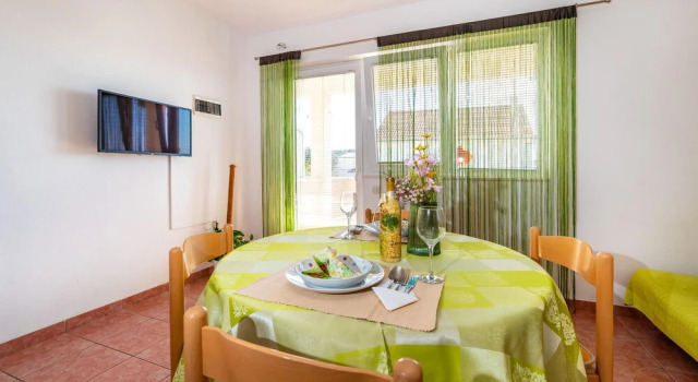 Stunning Apartment in Drage With 2 Bedrooms and Wifi, Забронировать Апартаменты/квартира Драге Задарская жупания, рядом с Пляж Оаза Мира