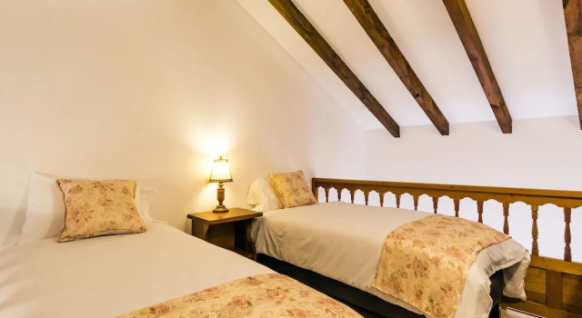 Двухместный семейный номер Standard с балконом и с видом на горы Hotel El Giro