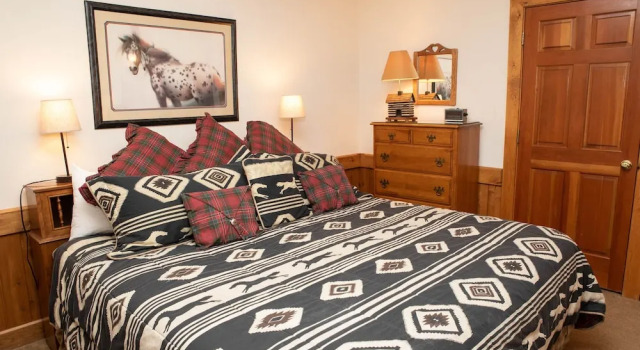 13 Bear Tree Court 5 Bedroom Home by RedAwning