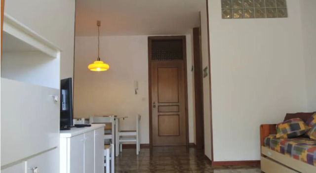 Spacious Flat Near Pluto Beach, Prenota Appartamento Hotel a Veneto con parcheggio, Parcheggio