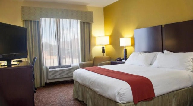 Люкс Holiday Inn Express Hotel & Suites Waller by IHG