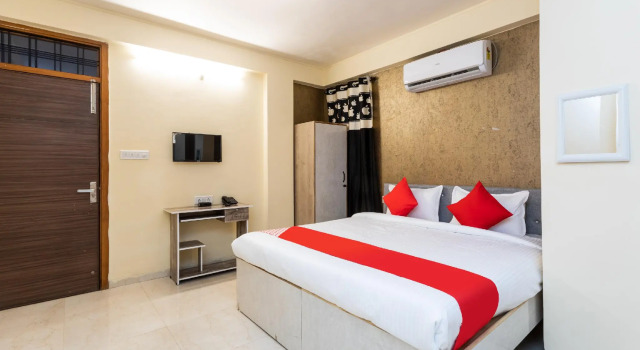 OYO 30478 Hotel 24X7, Забронировать Отель Отели штата Махараштры 3 звезды, 3*