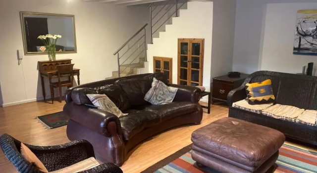 Апартаменты Paradyskloof Suite
