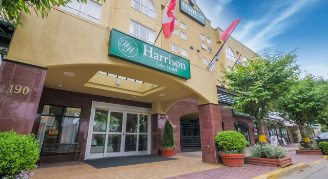 Harrison Lake Hotel, Buchen Sie Hotel Hotels in British Columbia mit Pool, Schwimmbad