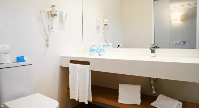 Двухместный номер Standard с видом на бассейн R2 Buganvilla Hotel & Spa
