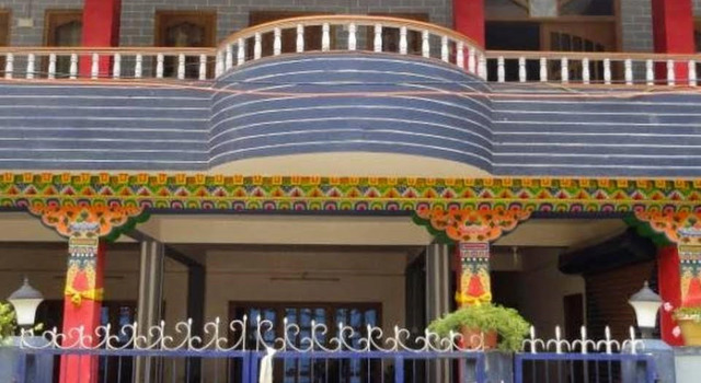 Hotel Samdup Khang, Rezervovat Hotel Dirang Arunachal Pradesh