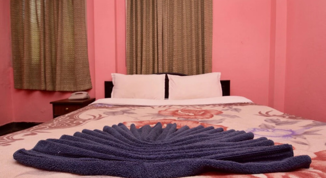 Двухместный номер Standard с балконом Hotel Silver Home - Hostel