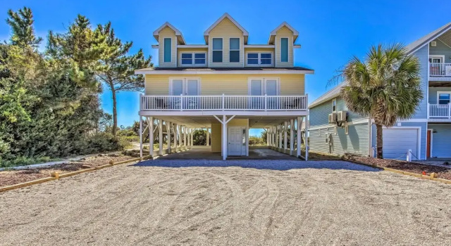 Коттедж с 6 комнатами с балконом Marvelous Oceanfront Home w/ Stunning Views