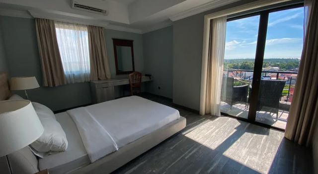 Полулюкс The Lanes Hotel