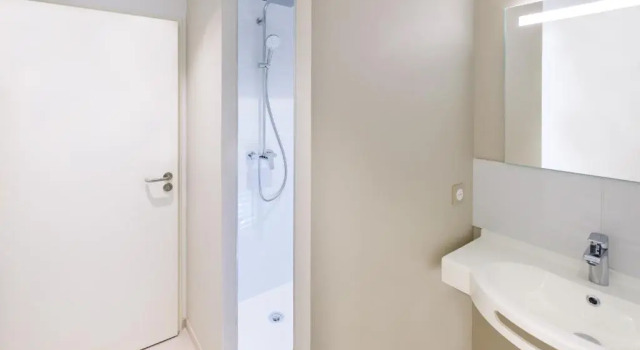 Трёхместный номер Standard The Originals City, Hôtel Acadine, Pont-Audemer