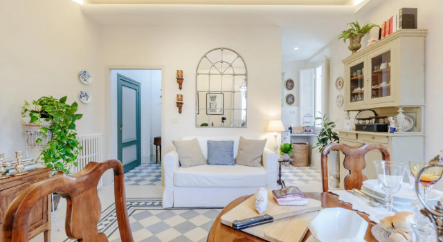 Casa Uccia in Lucca With 1 Bedrooms and 1 Bathrooms