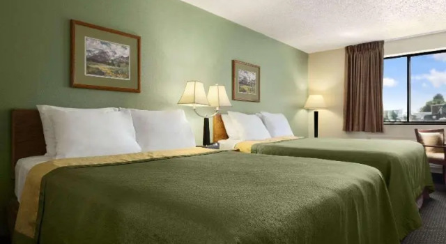 Suite Super 8 Conrad