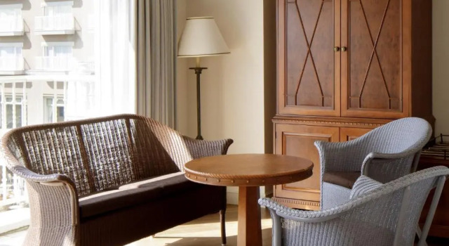 Семейный номер Luxury с видом на сад Sendai Royal Park Hotel