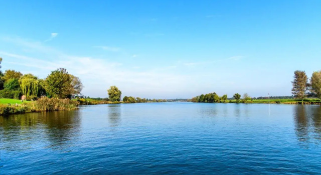 Апартаменты Vakantie aan de Maas