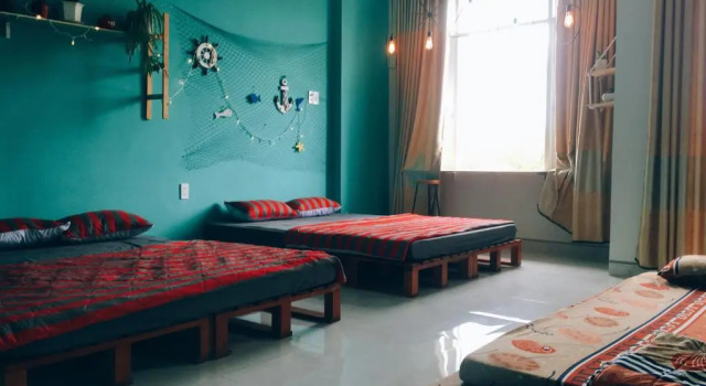 Кровать в общем номере (женский номер) Bí Đỏ homestay