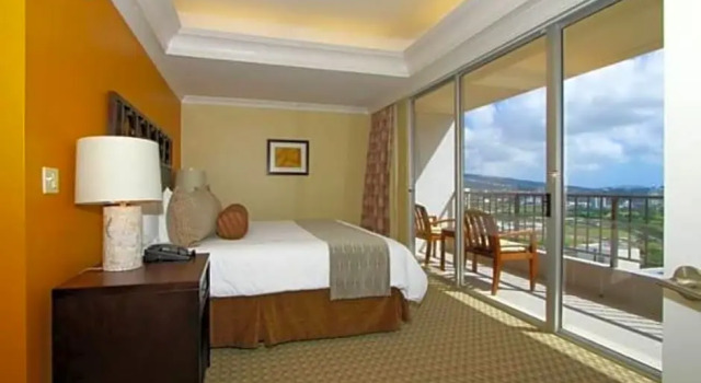 Люкс Club Wyndham Royal Garden at Waikiki