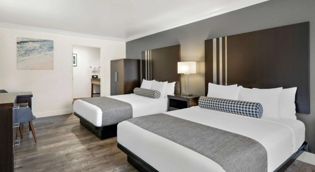 Четырёхместный номер Standard Best Western Park Crest Inn