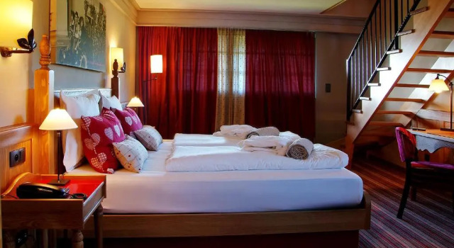 Четырёхместный номер Standard Дуплекс Hôtel Arnold