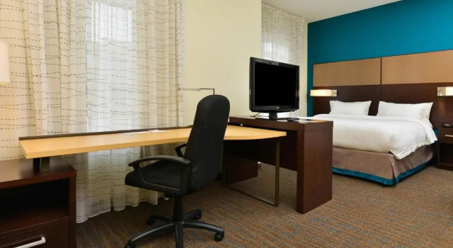Двухместный люкс Residence Inn Champaign
