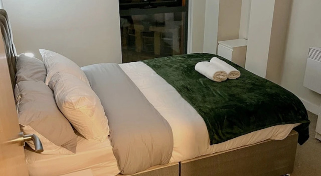 Апартаменты Stunning 2-bed Apartment in Salford