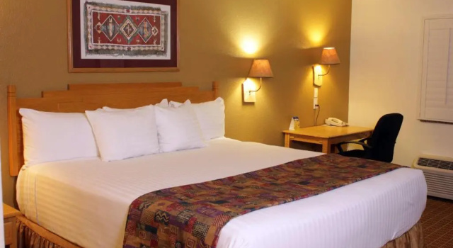 Двухместный номер Business с видом на бассейн Best Western Gold Canyon Inn & Suites